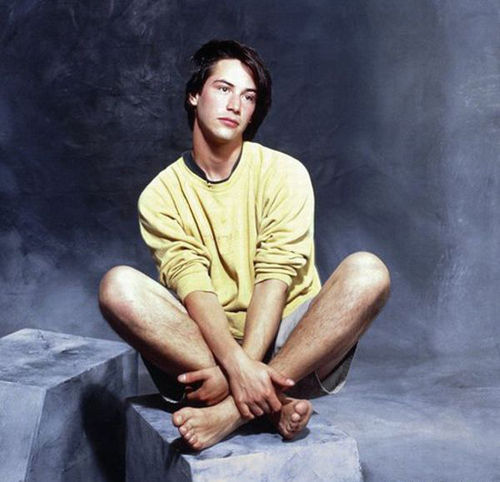 Keanu Reeves showing off his leg hair: