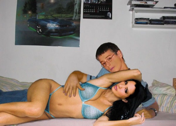 40 Guys That Found Really Hot Girlfriends