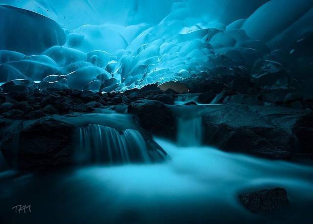 cool pics - mendenhall ice caves alaska - Tam