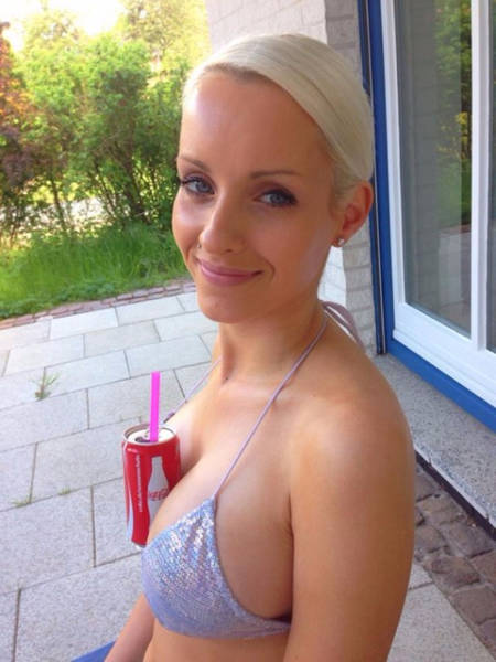 39  Babes Who Used Their Boobs For An Unexpected Purpose!