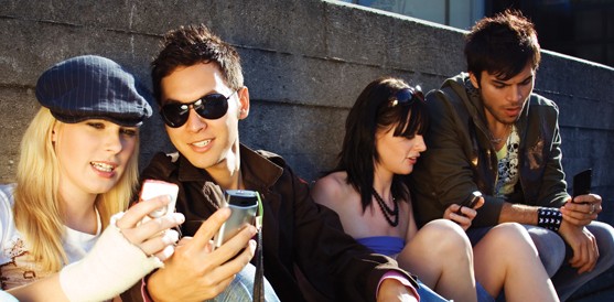 42 Times Cell Phone Obsessions Started Looking Like An Addiction!