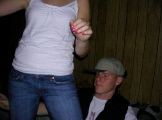 36 Times Guys Were Caught Taking a Peek