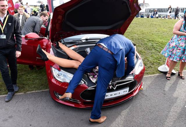 You Won’t Find Many Classy Ladies At Aintree Ladies Day!