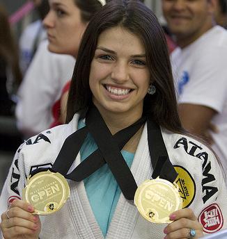 Watching Mackenzie Dern Fight Is Candy For The Eyes!