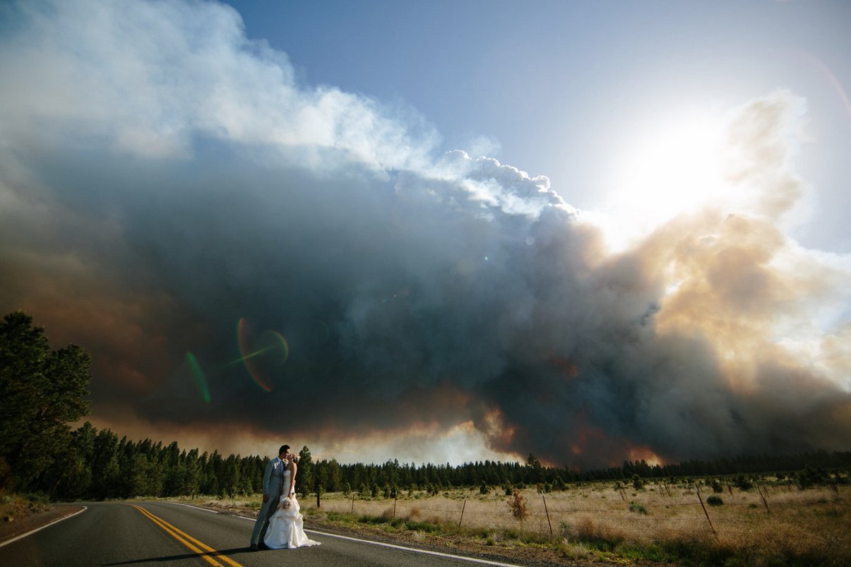 11 Most Awesome Tornado Photobombs!