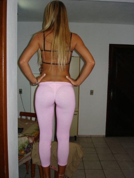 hot girls in pink yoga pants