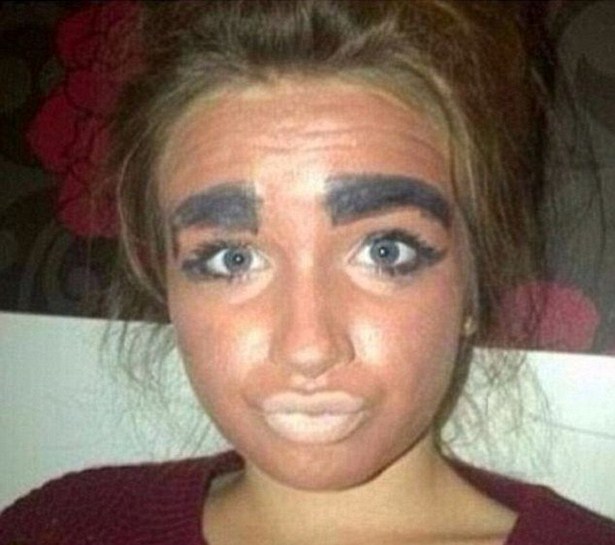 32 Eyebrow Fails Of The Most Epic Proportions!