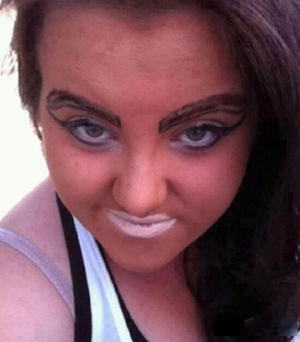 32 Eyebrow Fails Of The Most Epic Proportions!