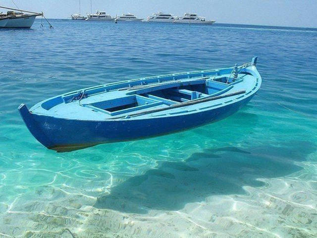 fascinating photo hover boats