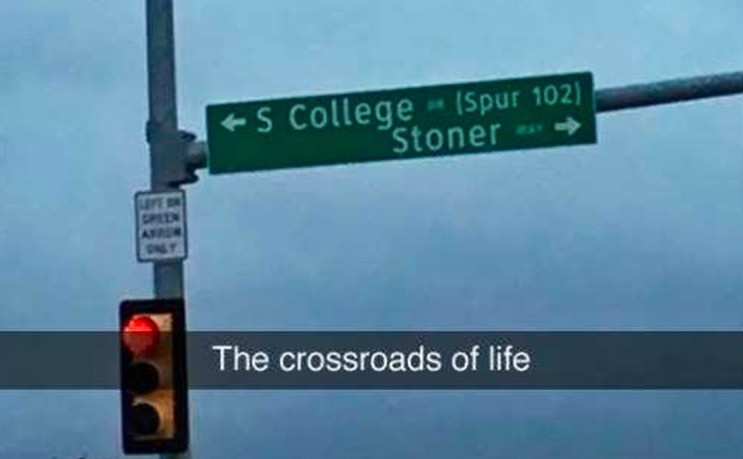 traffic light - Spur 102 Stonere The crossroads of life