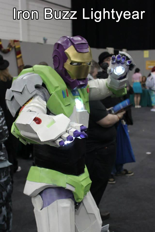 cosplay - Iron Buzz Lightyear