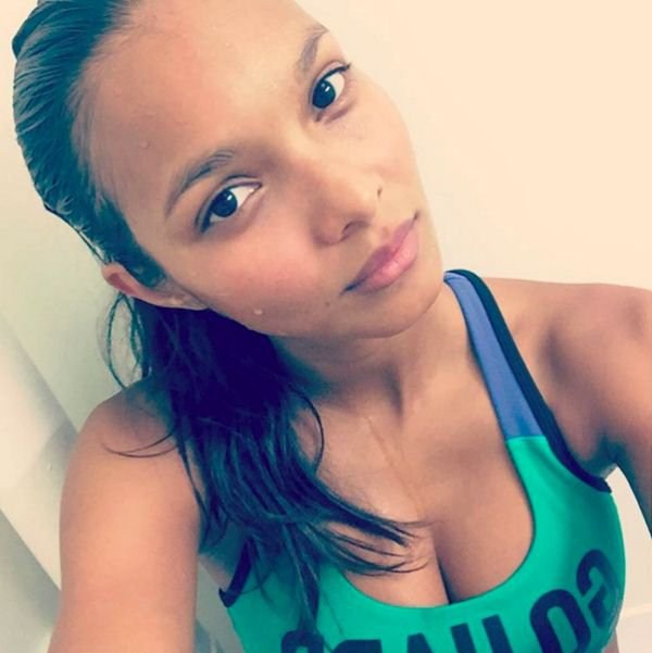20 Top Victoria Secret Models With And Without Makeup!