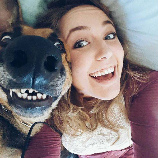 memes - girl taking a selfie with a dog