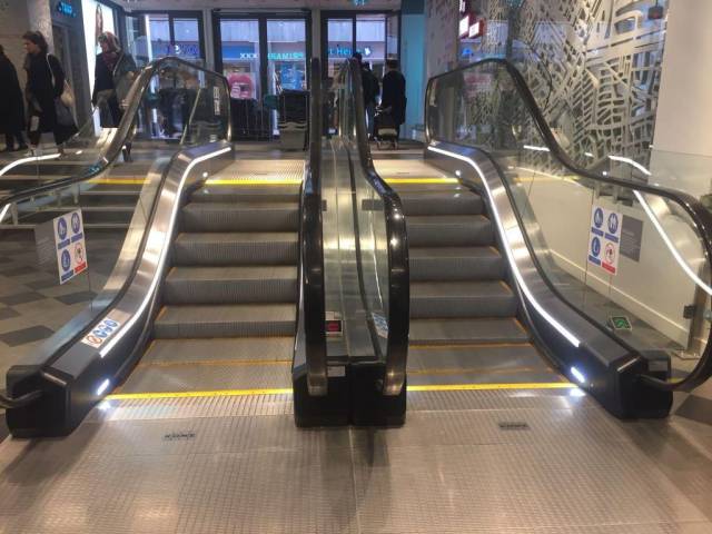 world's shortest escalator