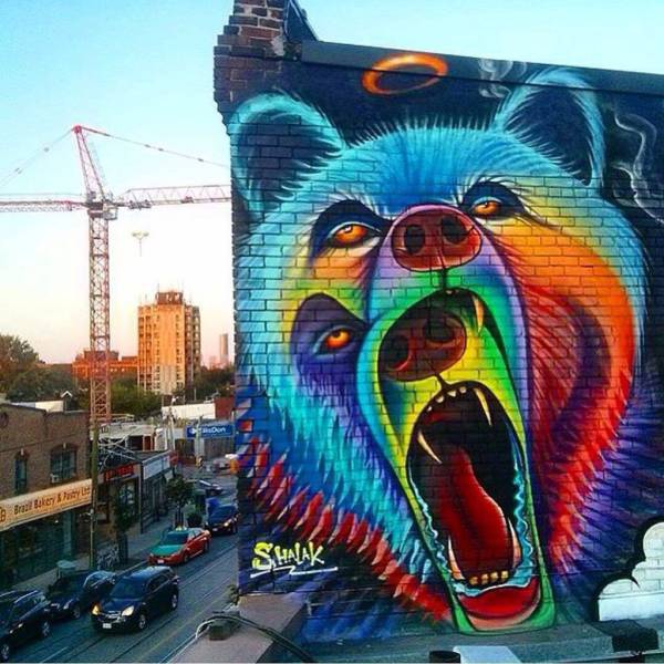 street art bear