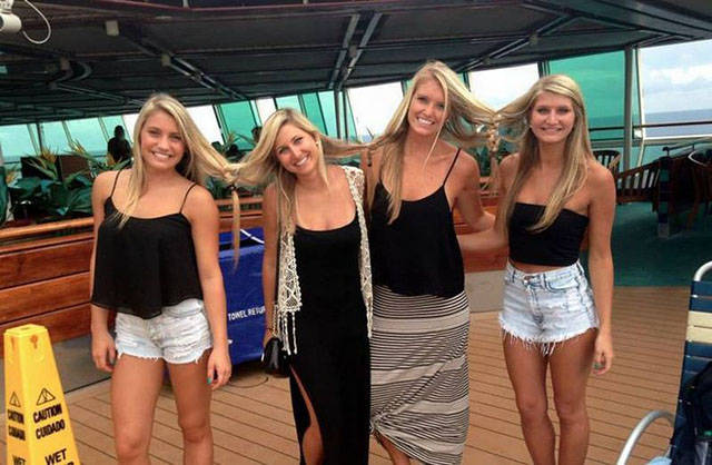 41 Times Blondes Proved They Just Might Be From Somewhere Else