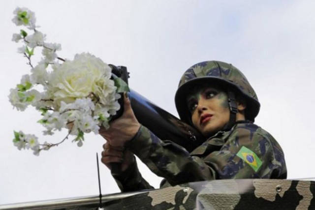 random pic female soldier brazilian