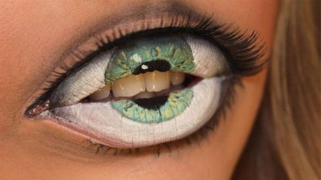 Photoshop of an eye and a mouth hybrid