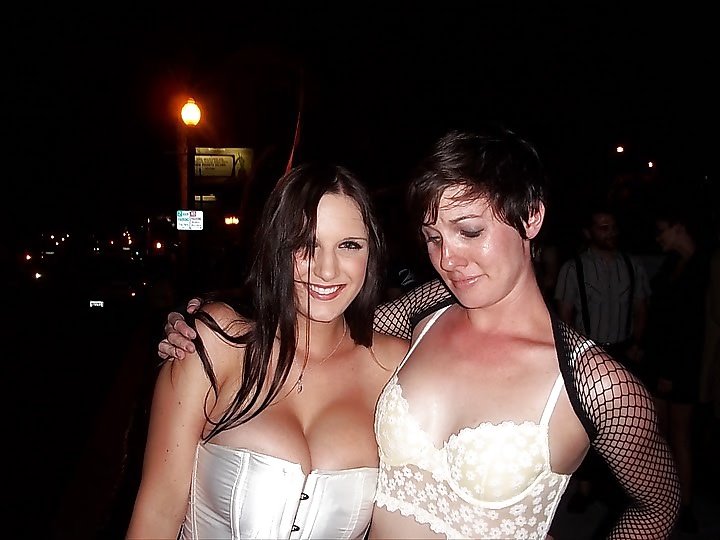 21 Times Breast Envy Was Clearly Triggered