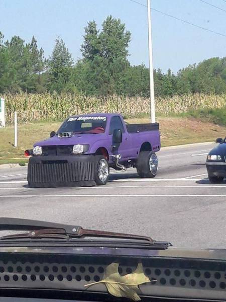 random pic thanos car