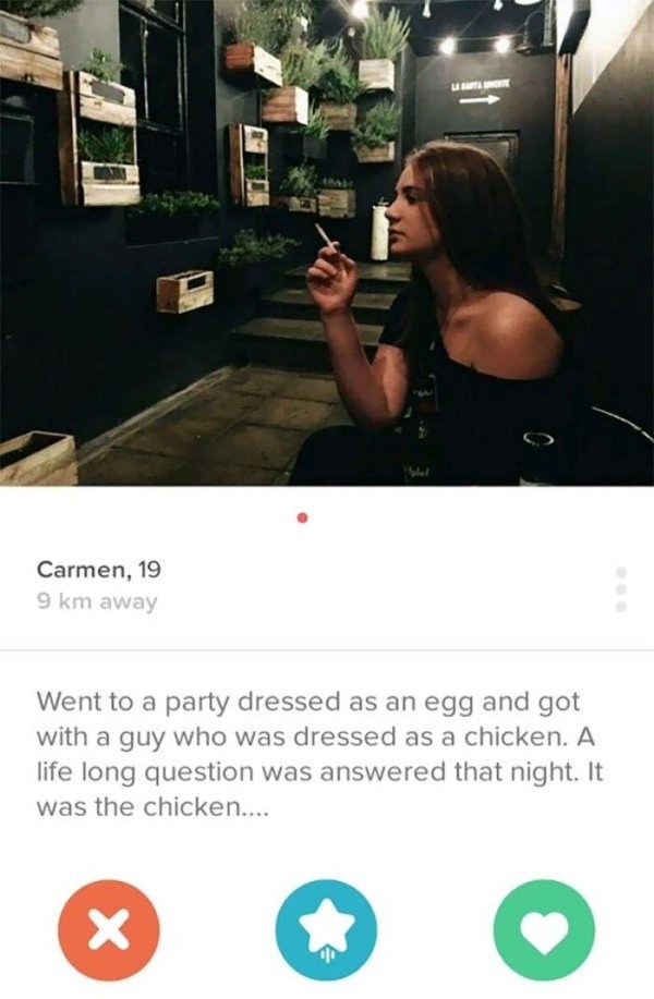 Woman posting about going to a party dressed as an egg