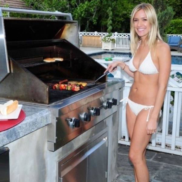 Hot Girls And Grills Made Summer Cookouts Rule