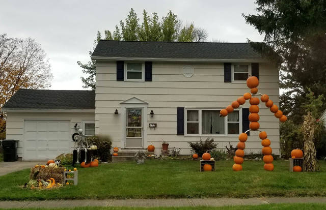 best decorated house for halloween