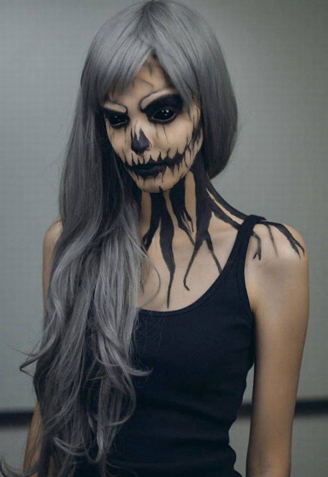 black halloween makeup