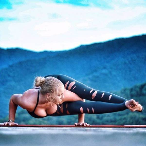 fitness girls yoga