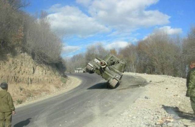 cool pic funny tank driving