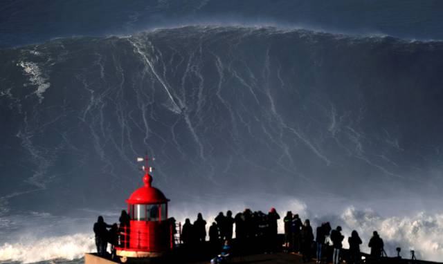 fascinating photo nazare biggest wave