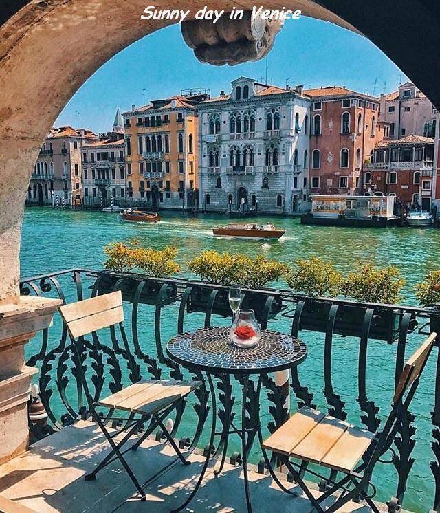 palazzo barbarigo venice - Sunny day in Venice