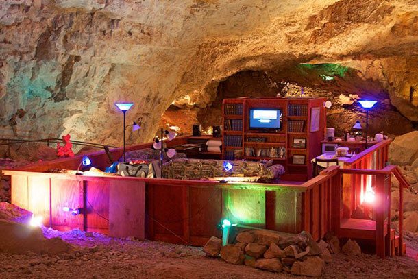 Believe it or not, deep within the Grand Canyon is one of the deepest, darkest, and quietest motel rooms on the planet. The motel room is built within cavern walls that are over 65 million years old. It has zero humidity and nothing lives within the cavern. It’s completely furnished with everything one might need.