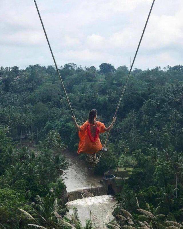 Beautiful (and kind of terrifying) swing at the Sacred Breath Academy Retreat in Bali.