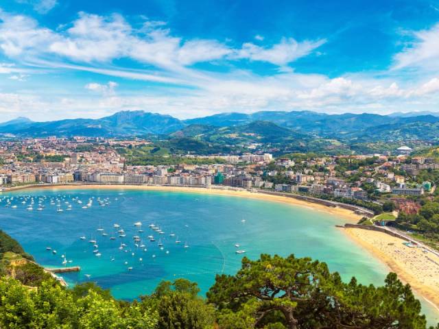 La Concha Beach, San Sebastián, Spain-Backed by mountains and named for the shell-shaped bay it sits in, La Concha Beach is known as one of the most beautiful shores in Europe. While the beach's width varies greatly depending on the tide, the length is close to a mind-blowing 4,500 feet.