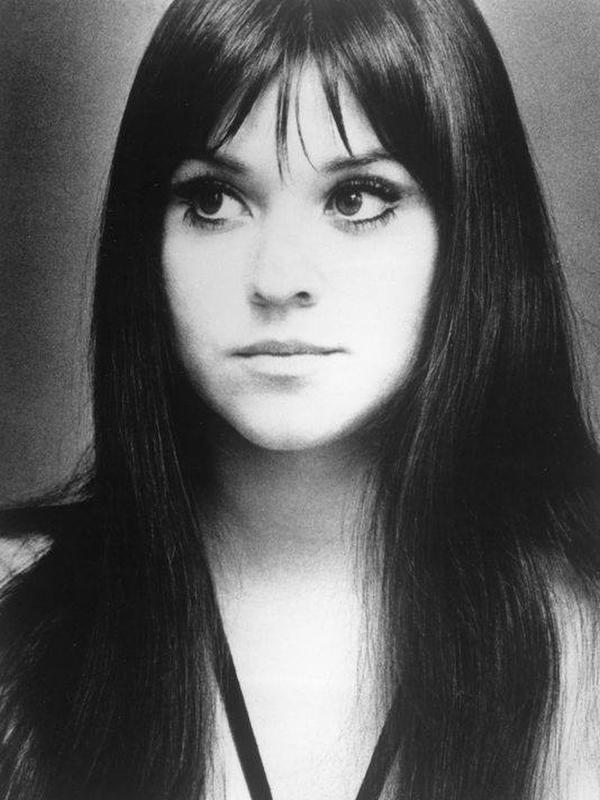 Singer Melanie Safka did a remake of The Rolling Stones song Ruby Tuesday in 1970Her biggest American hit, Brand New Key (often referred to as "The Roller Skate Song"), was on the Neighborhood label. It sold over three million copies worldwide and was featured in the 1997 movie Boogie Nights (1997).