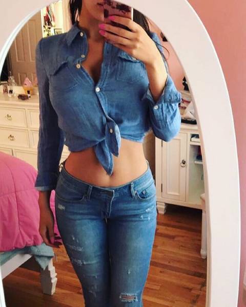 36 Girls Who Found Jeans That Fit Perfectly