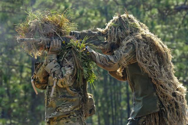 ghillie suit hunting