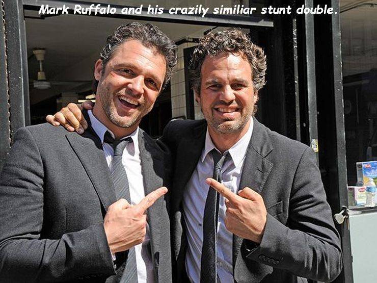 celebrities double - Mark Ruffalo and his crazily similiar stunt double.