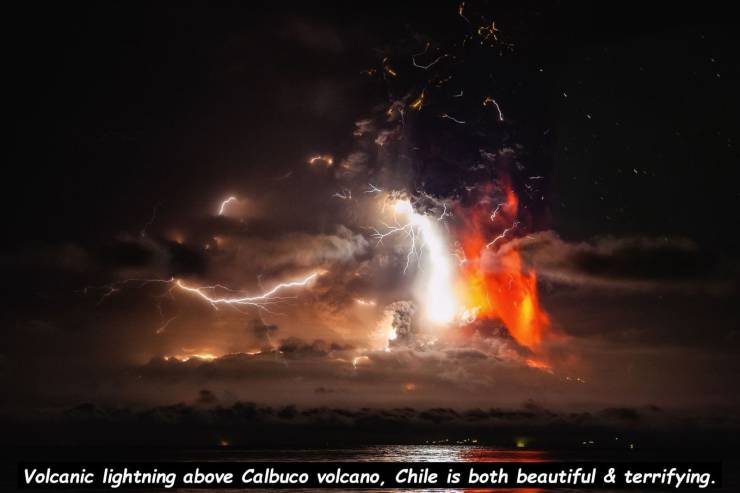 funny pics - Siena International Photo Awards - Volcanic lightning above Calbuco volcano, Chile is both beautiful & terrifying.