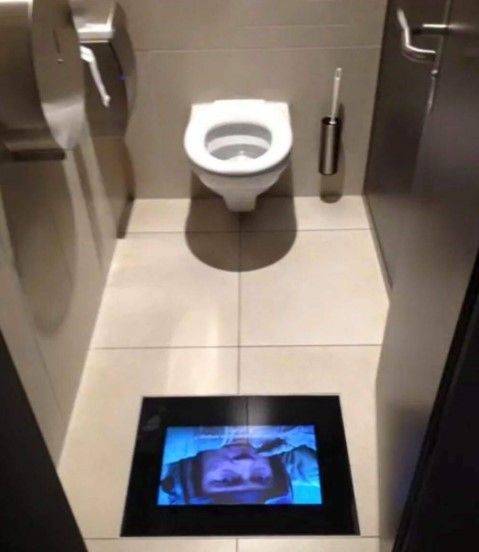 swiss movie theaters toilet