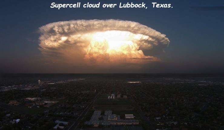 Supercell cloud over Lubbock, Texas.