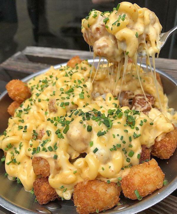 loaded mac and cheese tater tots