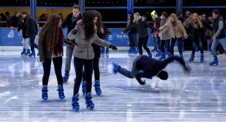 ice skating fail meme - Ice Rits