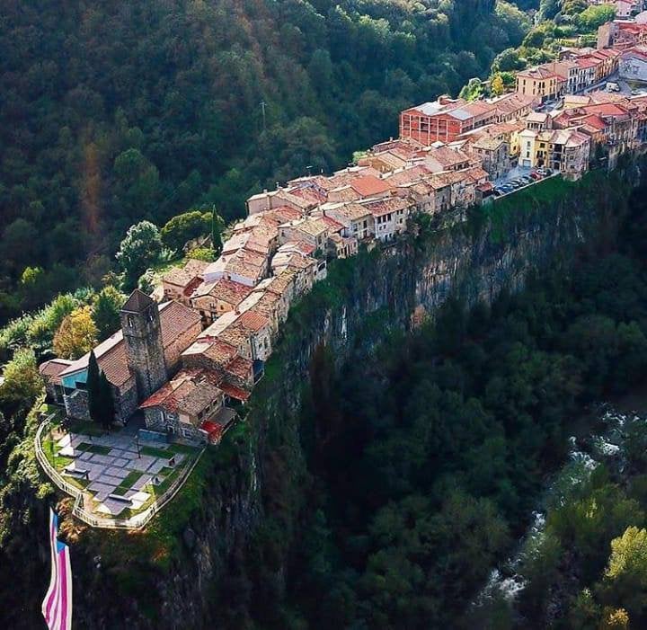 Castellfollit de la Roca