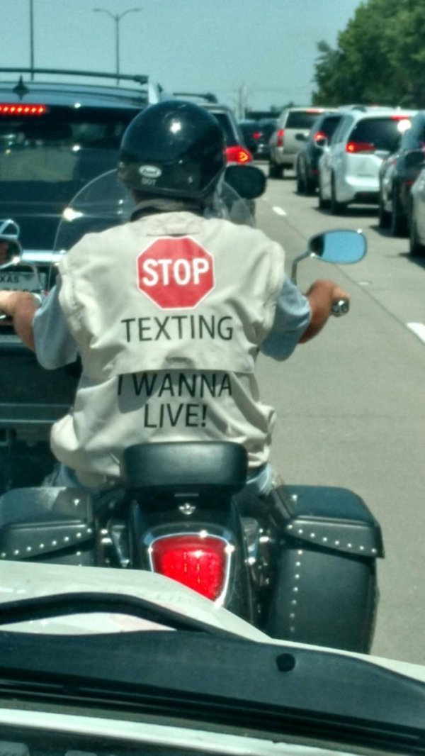 car - Stop Texting I Wanna Live!