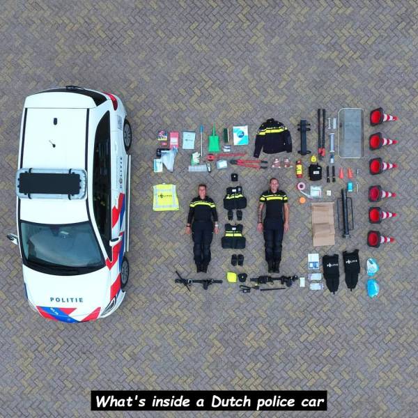 car - Ds What's inside a Dutch police car