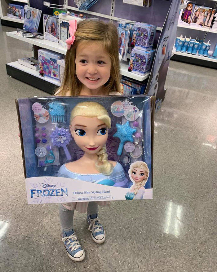 girl - Frozen Deluxe Elsa Styling Head Warning