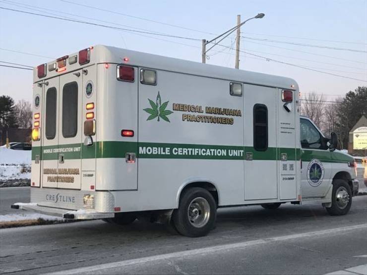 ambulance - > 00 Medical Marijuana Practitioners Fel Mobile Certification Unit Crestline