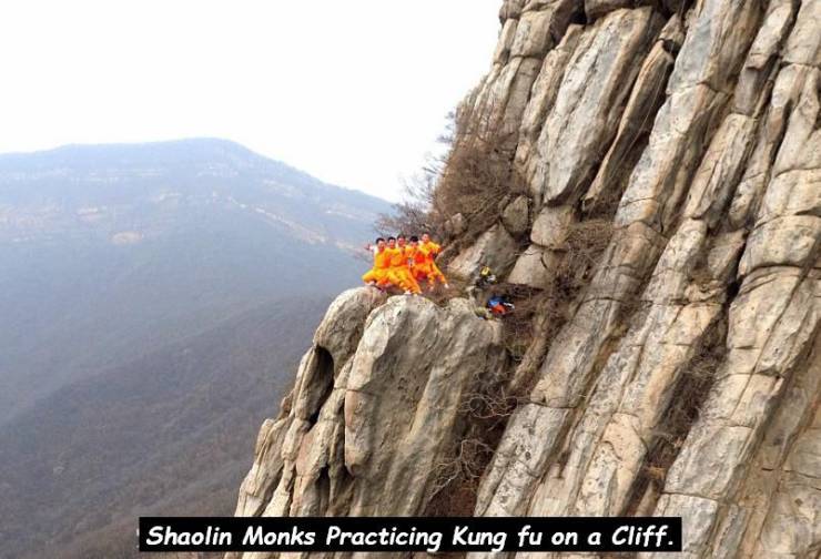 Shaolin Temple - Shaolin Monks Practicing Kung fu on a Cliff.